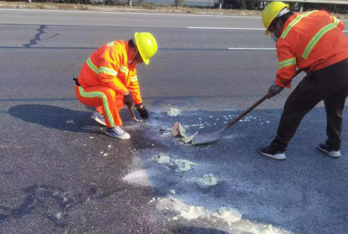 昆玉公路下沉注浆加固